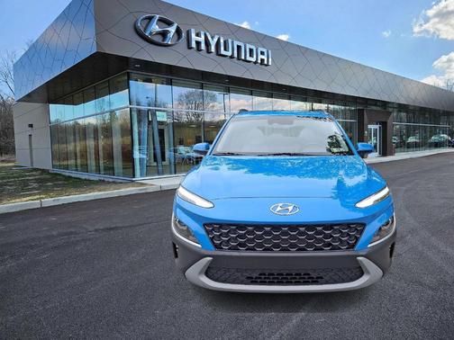 2022 Hyundai KONA SEL
