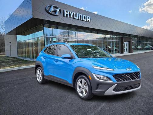 2022 Hyundai KONA SEL
