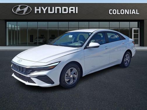 2024 Hyundai ELANTRA SE