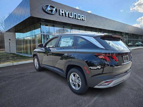 2025 Hyundai TUCSON SE