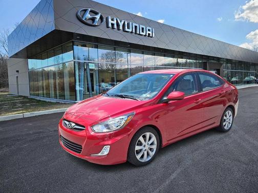 2013 Hyundai Accent GLS