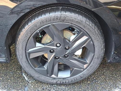 2021 Hyundai ELANTRA HEV Limited