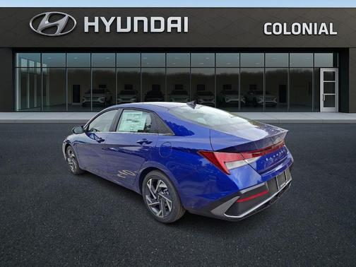2025 Hyundai ELANTRA Limited