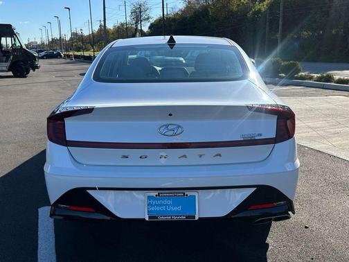 2022 Hyundai SONATA SEL