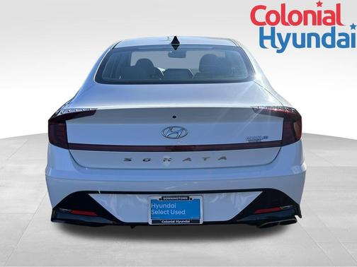 2022 Hyundai SONATA SEL