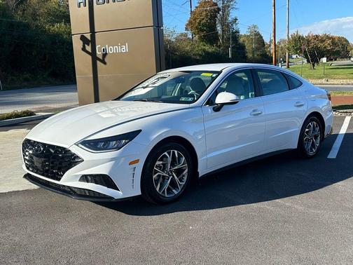 2022 Hyundai SONATA SEL