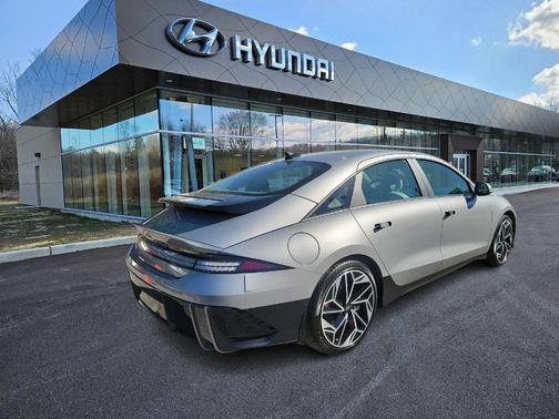 2023 Hyundai IONIQ 6 SEL