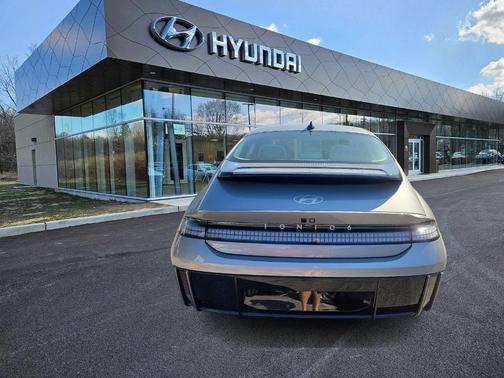 2023 Hyundai IONIQ 6 SEL