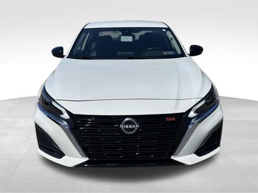 White 2024 Nissan Altima 2.5 SR