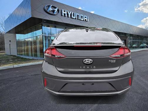 2022 Hyundai IONIQ Hybrid Blue