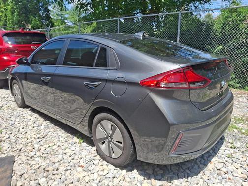 2022 Hyundai IONIQ Hybrid Blue
