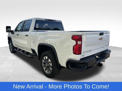 2024 Chevrolet Silverado 2500 Custom