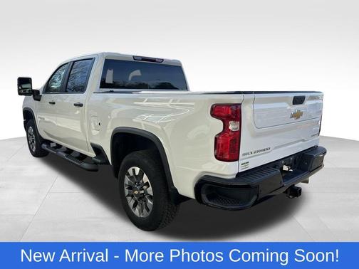 2024 Chevrolet Silverado 2500 Custom