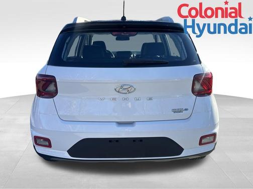 2023 Hyundai VENUE Limited