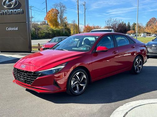 2023 Hyundai ELANTRA SEL
