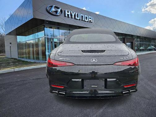 2022 Mercedes-Benz AMG SL 63 Base