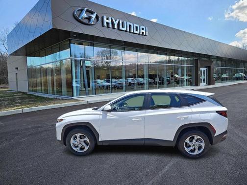 2024 Hyundai TUCSON SE