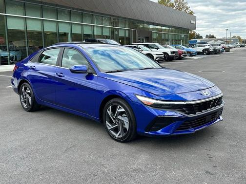 2025 Hyundai ELANTRA SEL Convenience