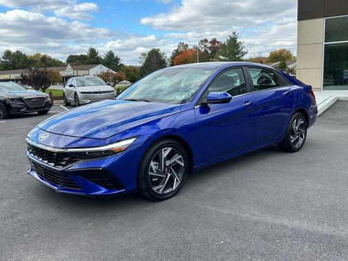 2025 Hyundai ELANTRA SEL Convenience