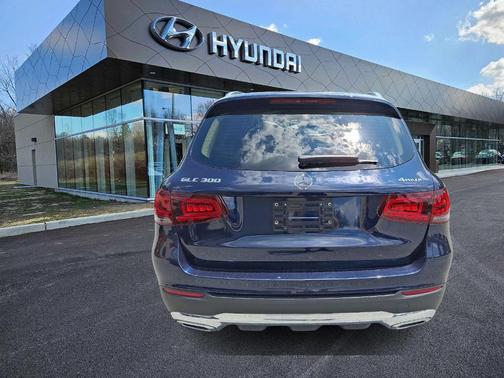 2021 Mercedes-Benz GLC 300 Base 4MATIC