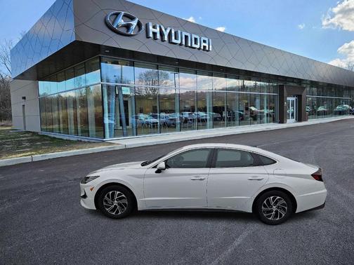 2023 Hyundai SONATA Hybrid Blue