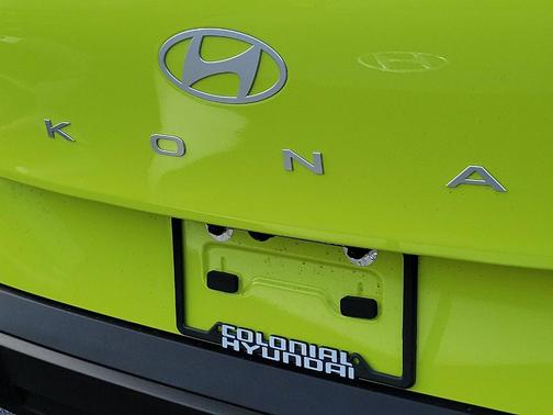 2025 Hyundai KONA SE