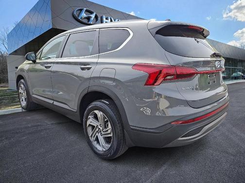 2022 Hyundai SANTA FE SE