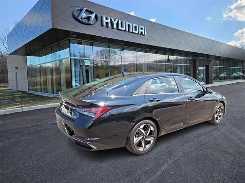 2021 Hyundai ELANTRA HEV Limited