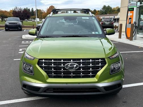 2023 Hyundai VENUE SEL