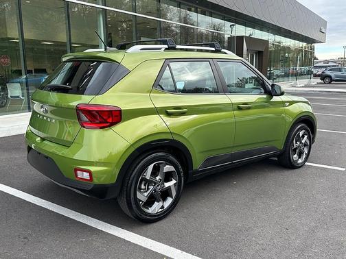 2023 Hyundai VENUE SEL
