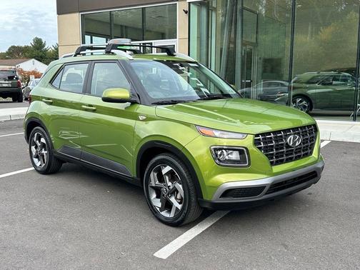 2023 Hyundai VENUE SEL