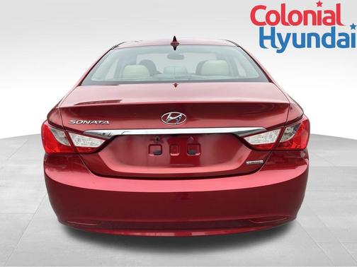 2011 Hyundai SONATA Limited