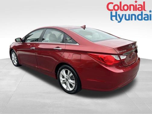 2011 Hyundai SONATA Limited