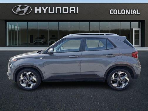 2022 Hyundai VENUE SEL