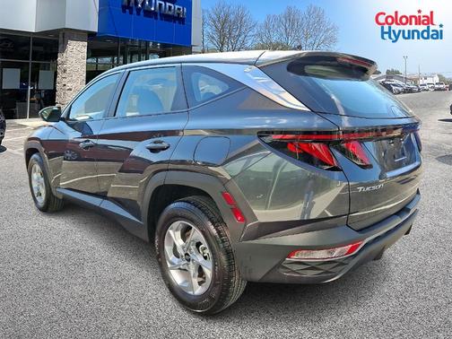 2024 Hyundai TUCSON SE