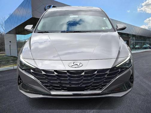2021 Hyundai ELANTRA Limited
