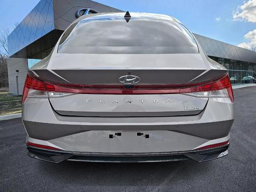 2021 Hyundai ELANTRA Limited
