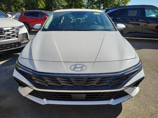 2025 Hyundai ELANTRA HEV Limited