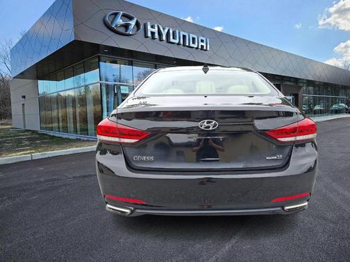 2015 Hyundai Genesis 3.8