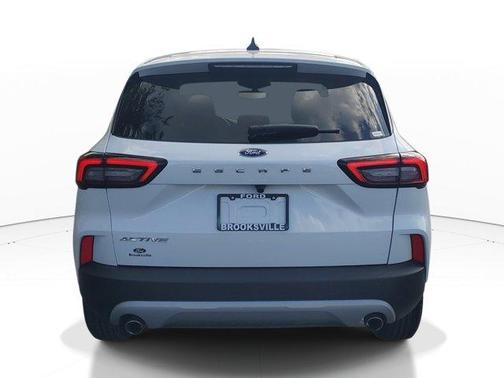 Oxford White 2025 Ford Escape Active