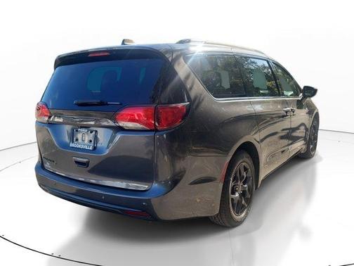 2020 Chrysler Pacifica Touring-L