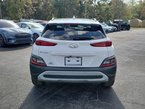 2023 Hyundai KONA SEL