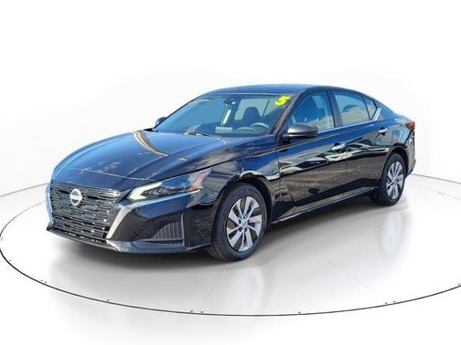 Black 2025 Nissan Altima S