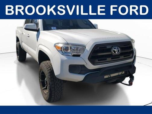 2017 Toyota Tacoma SR