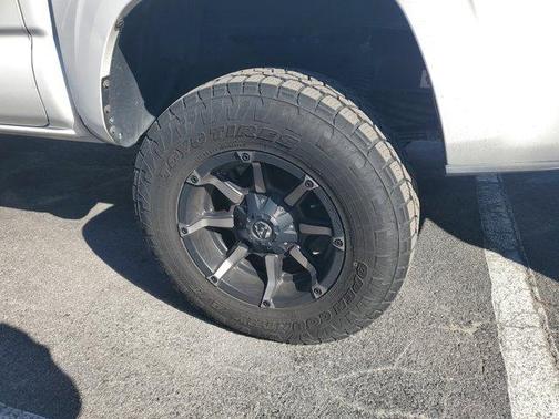 2017 Toyota Tacoma SR