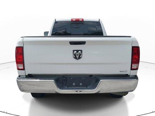 Bright White Clearcoat 2019 RAM 1500 Classic Tradesman