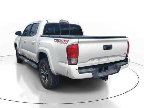 2016 Toyota Tacoma SR