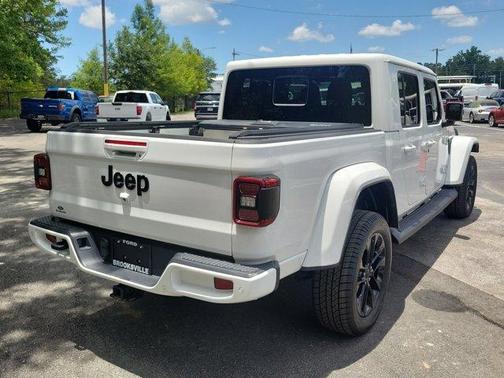2021 Jeep Gladiator Overland