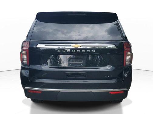 Black 2024 Chevrolet Suburban LT