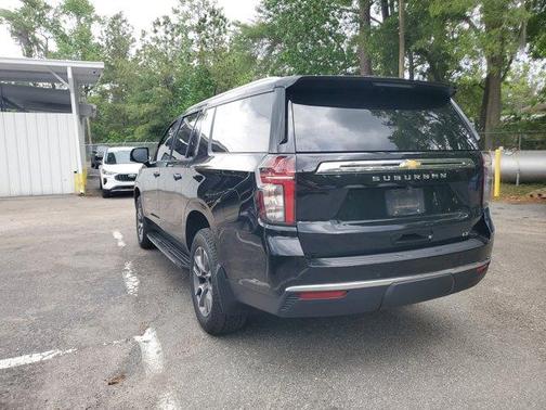 2024 Chevrolet Suburban LT